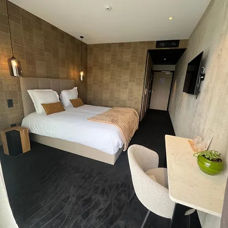 Egide Hotel 3*